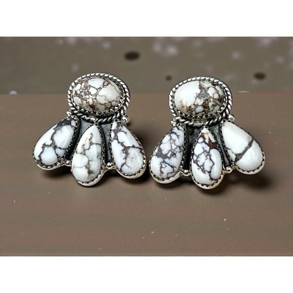 WILD HORSE Sterling Silver Cluster Earrings Southwest Statement Studs - Picture 1 of 8